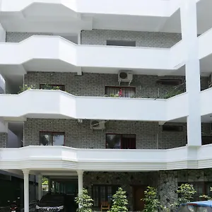 3* Hotel Heaven Gardens